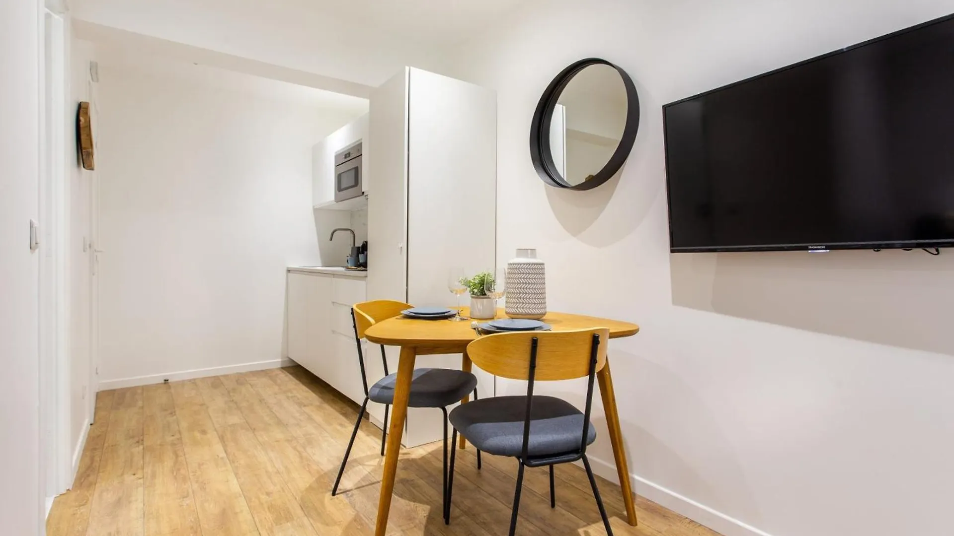 Lovely Sacre Coeur 18 Appartement Parijs